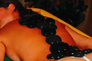 bodytime by Regina Pschernig - Wellness Anwendungen. - Lever Lever® - Sassi dei Vulcano® - Pantai Luar® Stempelbehandlung - Pantai Herbal Belle Visage® - Linz Urfahr Sankt Magdalena